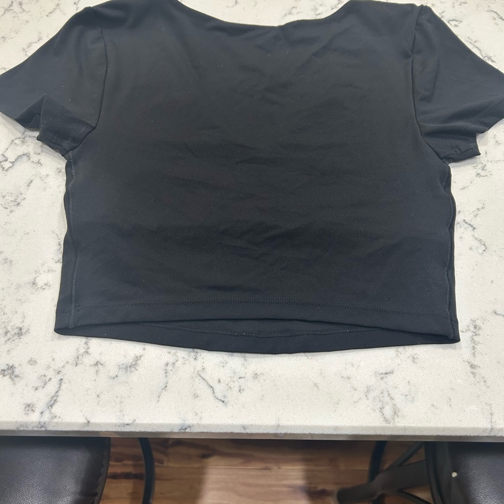 Fitted Black Crop Short Sleeve Tee